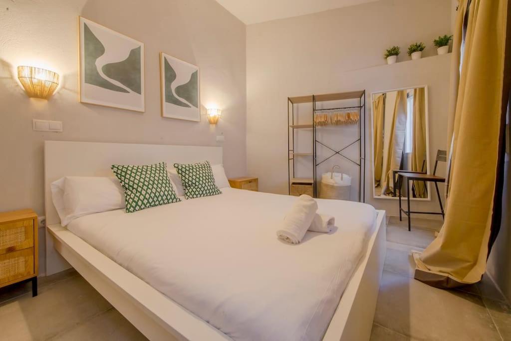 Cool Deluxe Interior Design A 2 Min De Gran Via Daire Madrid Dış mekan fotoğraf