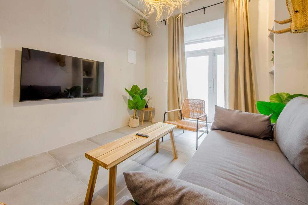 Cool Deluxe Interior Design A 2 Min De Gran Via Daire Madrid Dış mekan fotoğraf